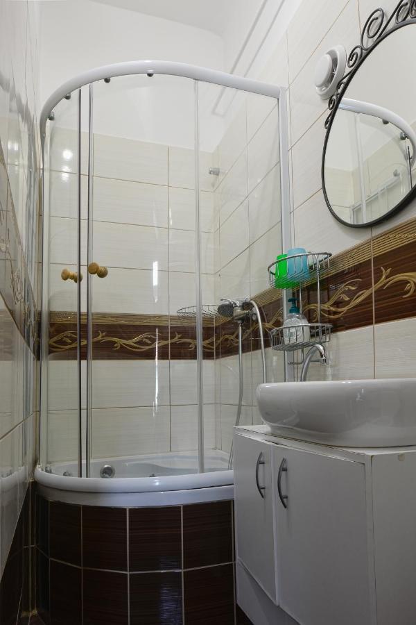 Demetrovics Udvarhaz Eger Ngoại thất bức ảnh