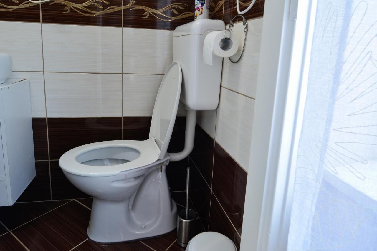 Demetrovics Udvarhaz Eger Ngoại thất bức ảnh